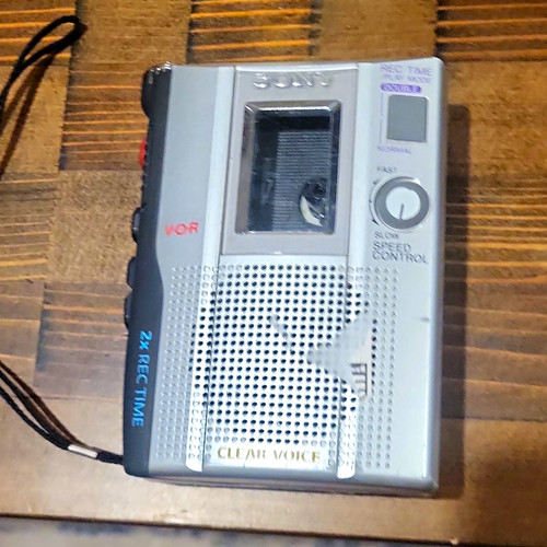 Sony tcm 200dv handheld - tcm-200dv,