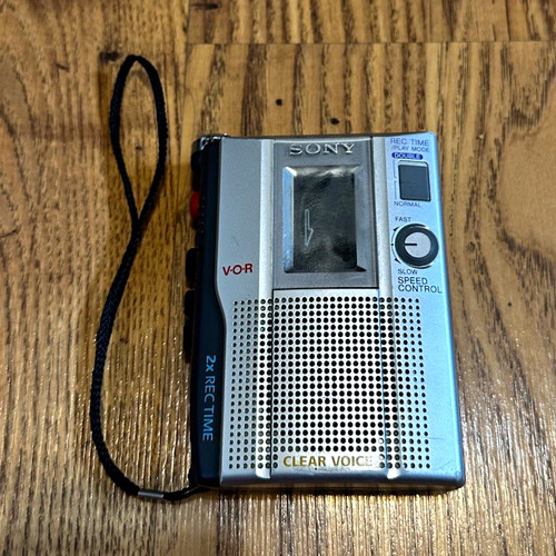 Sony tcm 200dv handheld - tcm-200dv,